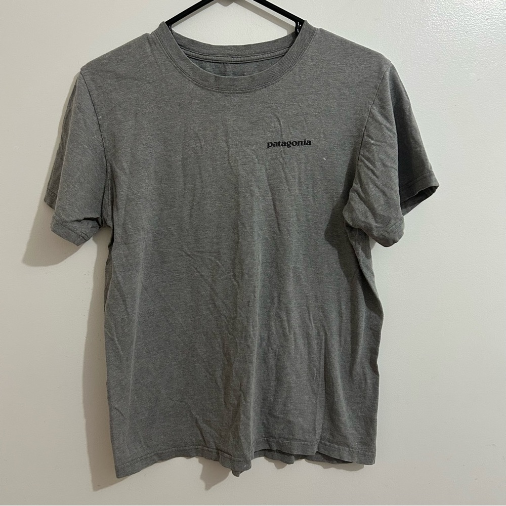 Patagonia Gray Responsibili-Tee Short Sleeve Regular Fit P6 Logo Men’s Small